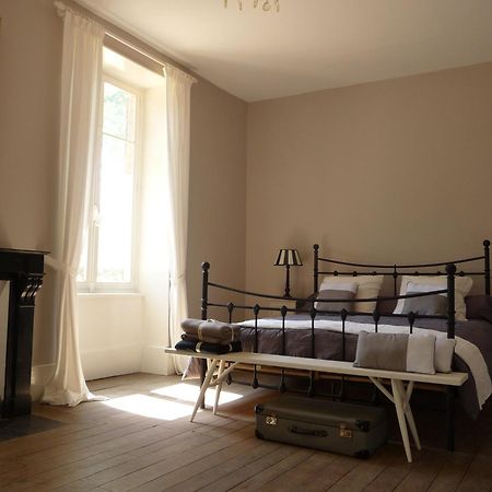 Bed and Breakfast Domaine De Savigny Saint-Saulge Exterior foto